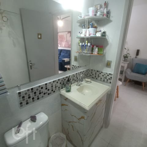 Image 11 - 267120